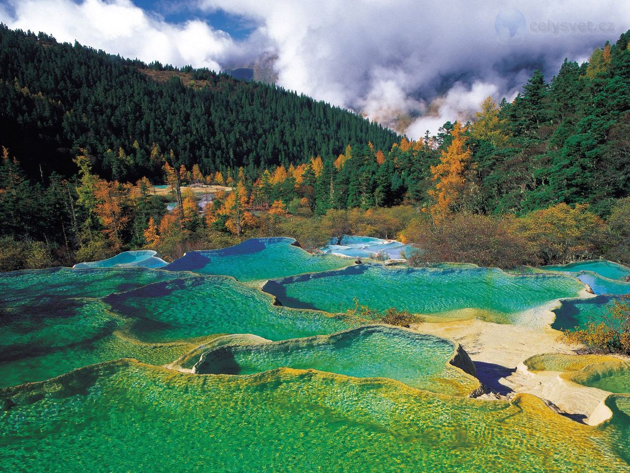 huanglong natural preserve  sichuan  china