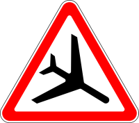 Дорожный знак: 1.30 Низколетящие самолеты