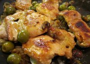 Кулинарный рецепт Печеные грудки индейки с оливками и моцареллой